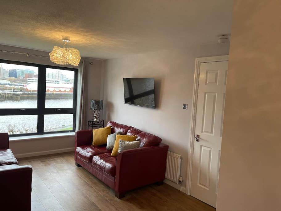 River View Apartment Glasgow Esterno foto