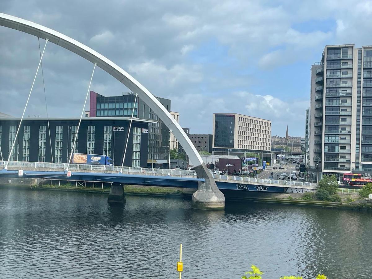River View Apartment Glasgow Esterno foto