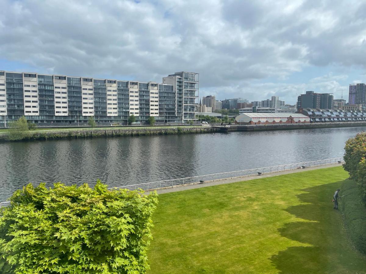 River View Apartment Glasgow Esterno foto